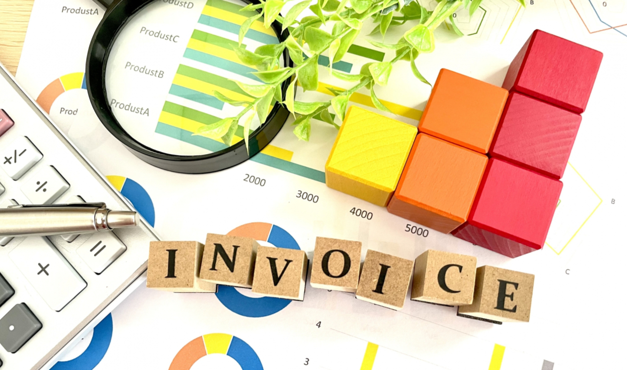 【ブログ記事 更新】令和8年改正|インボイス制度の経過措置が延長。3割特例、仕入れ税額控除割合の引下げスケジュールを解説